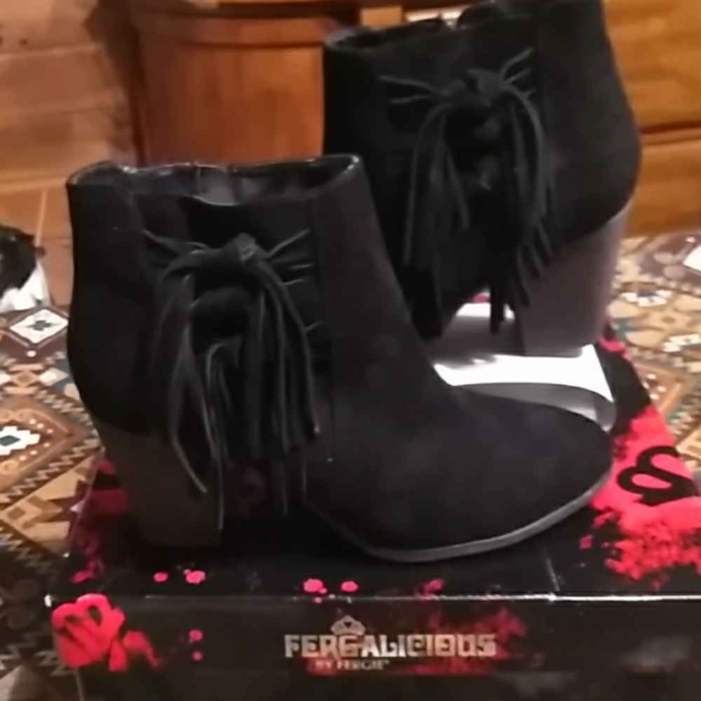 NIB Fergalicious ankle booties!